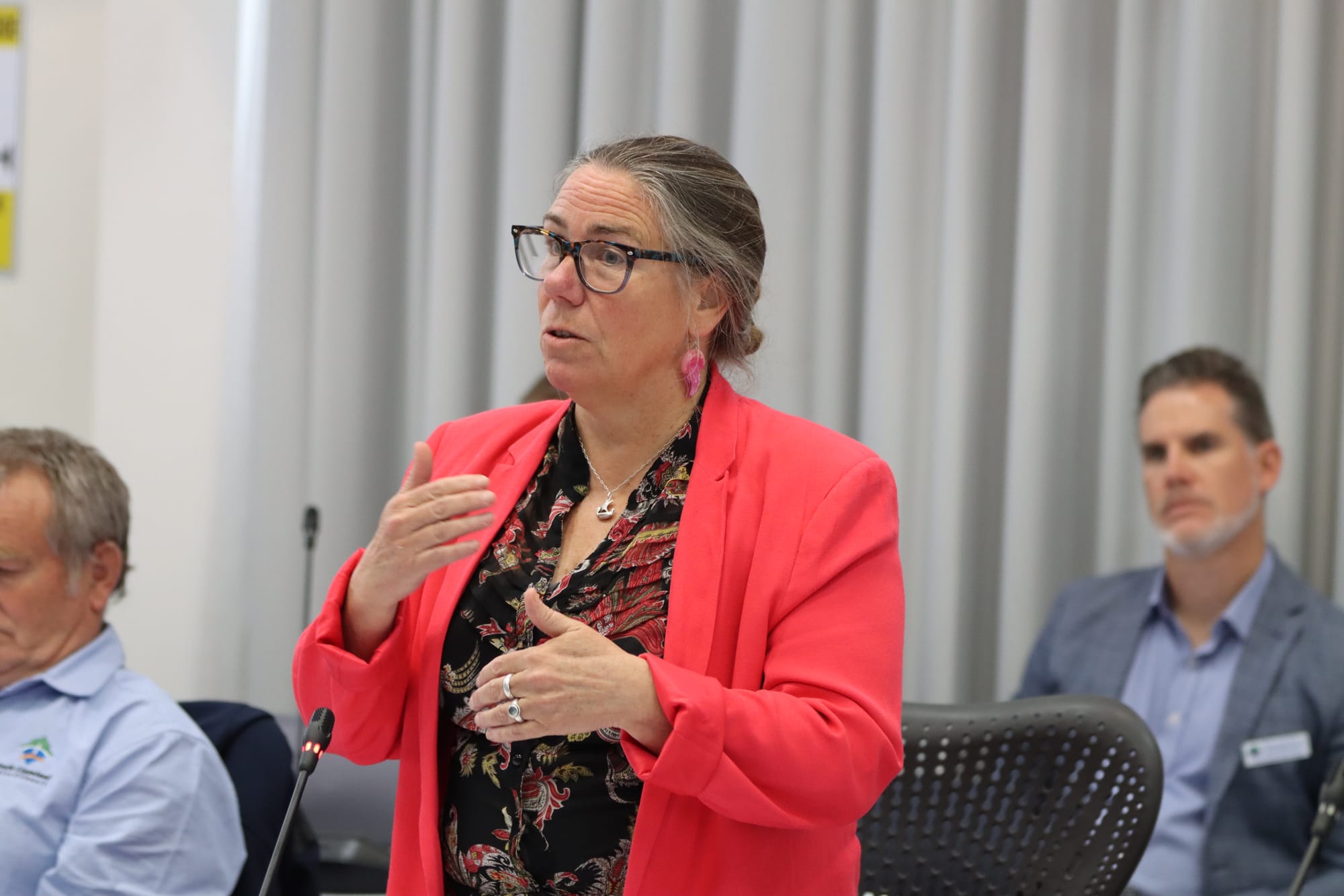 Robust discussion and tight decision on Sandy Point subdivision