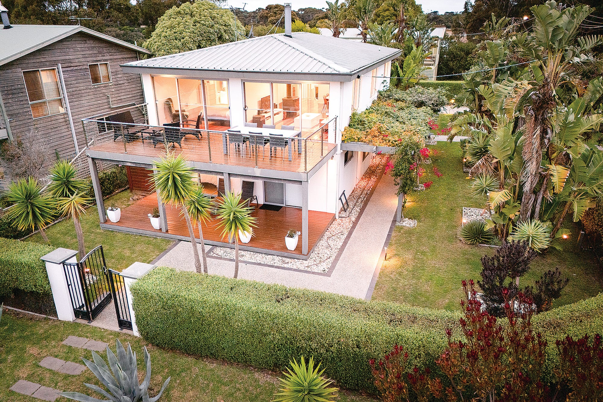 Coastal luxury with sweeping Westernport Bay views
