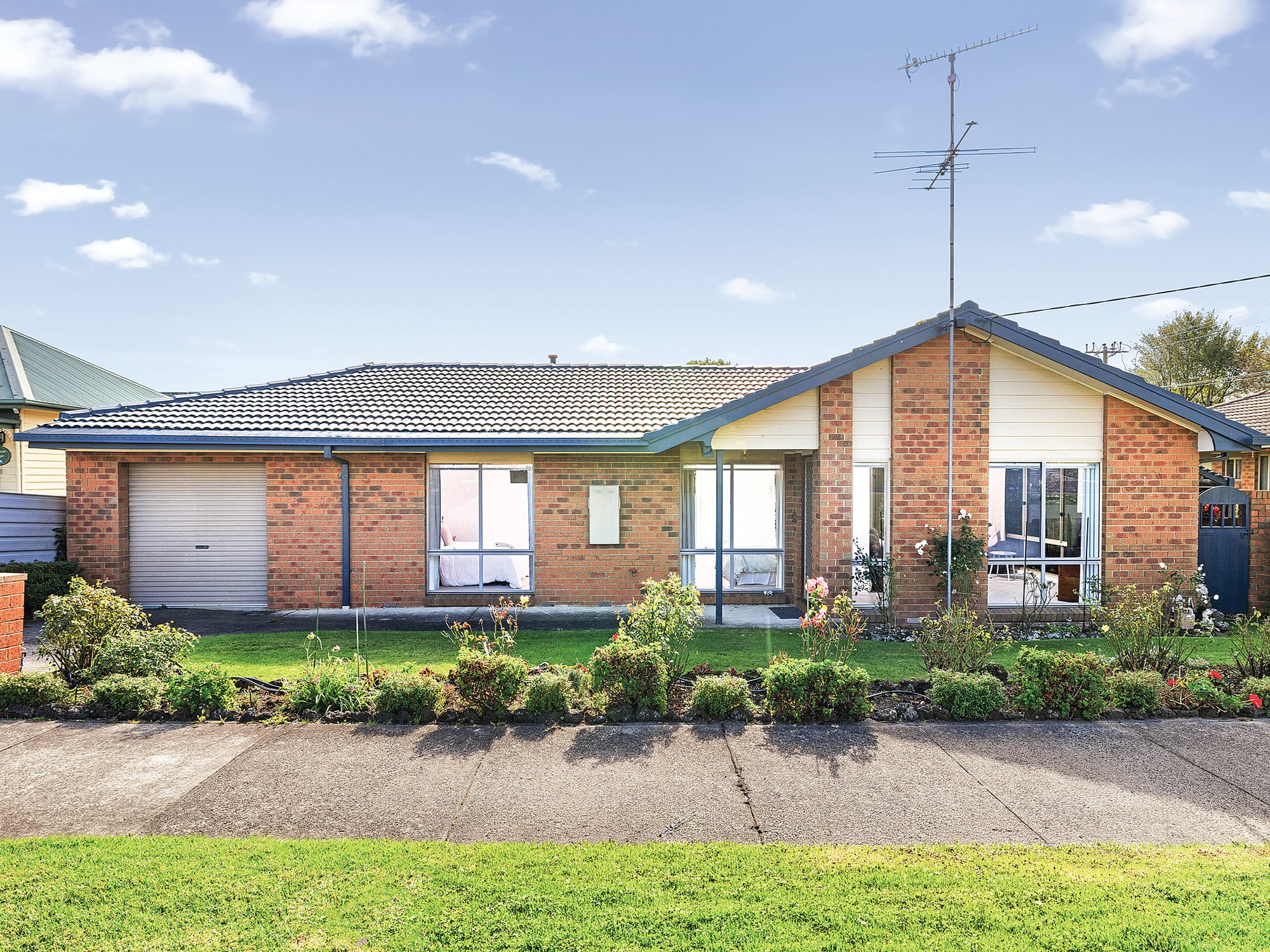 Immaculate unit in an unbeatable location