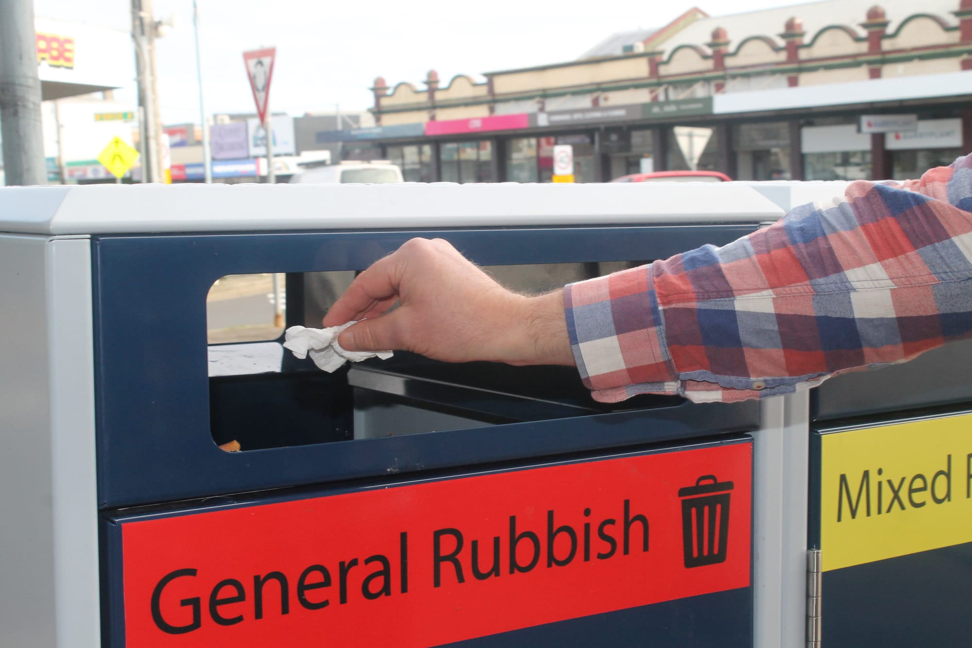Streetscape upgrade delivers new eco-friendly public bins at zero cost to ratepayers