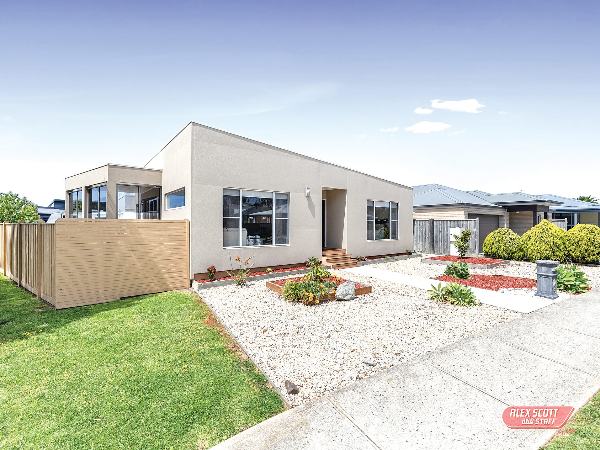 Island lifestyle wrapped in light and space