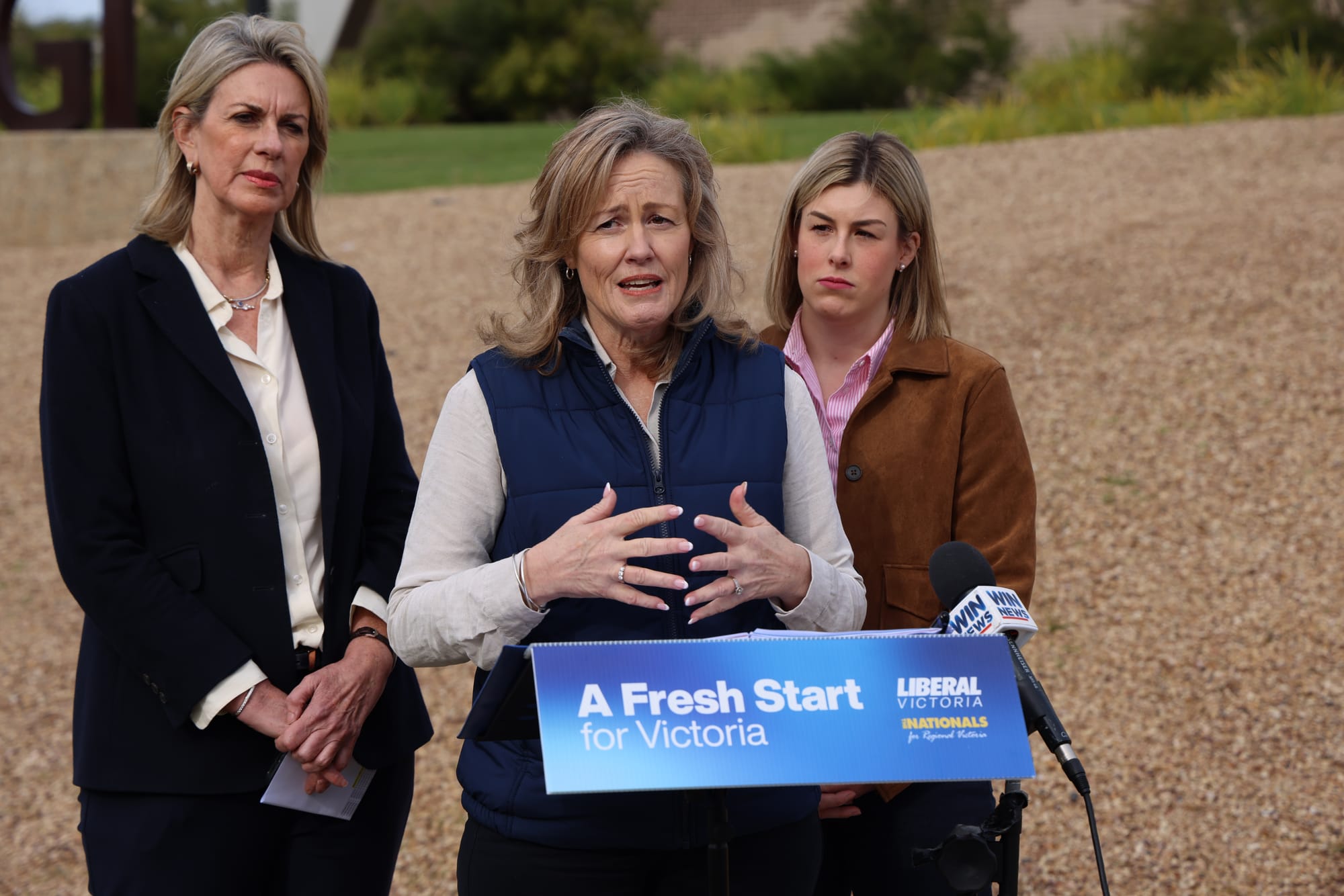 Shadow Minister for Health Georgie Crozier and Opposition Leader Jess Wilson at the announcement.