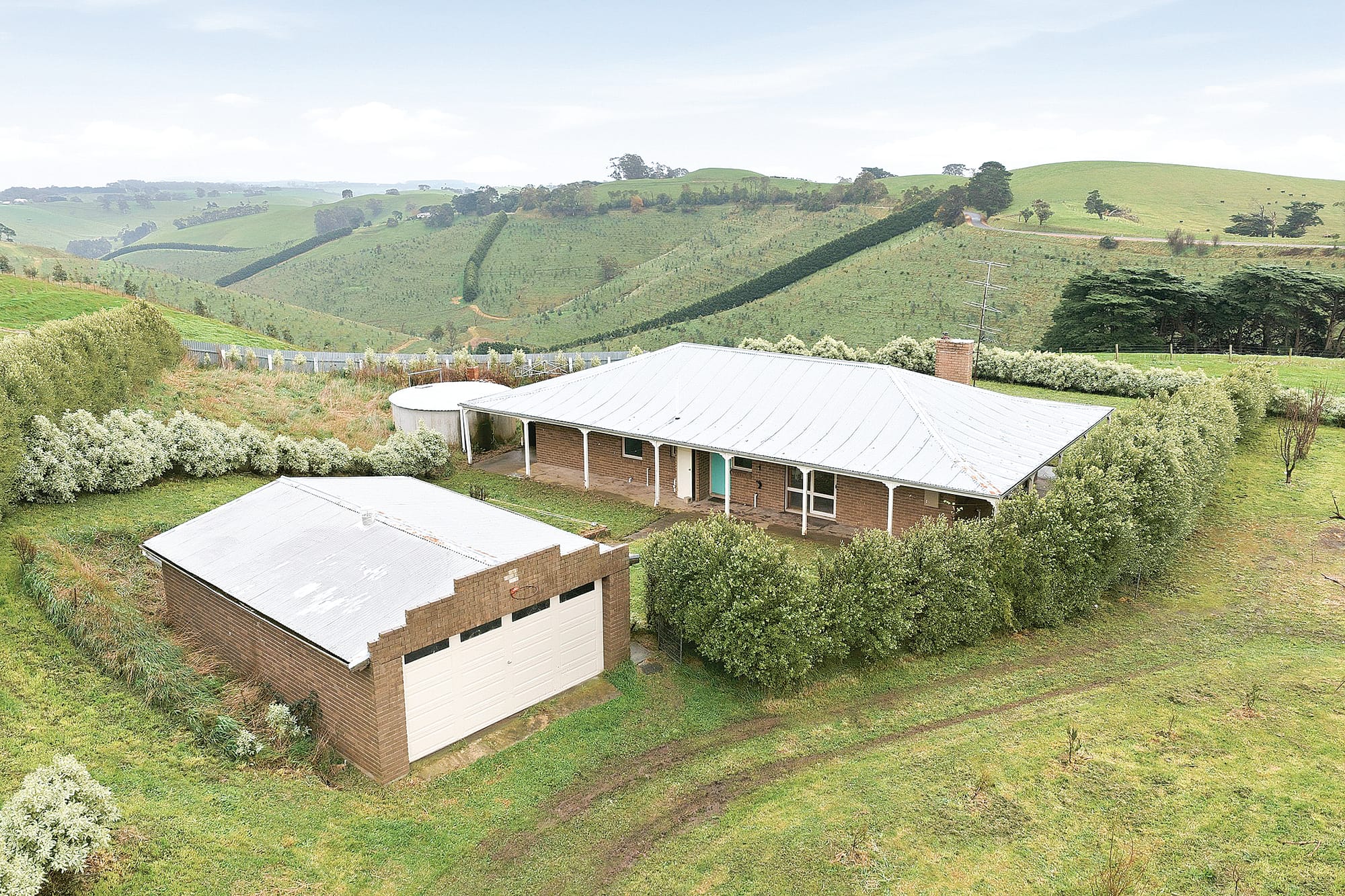 Northerly views over the valley from an elevated Dumbalk North block