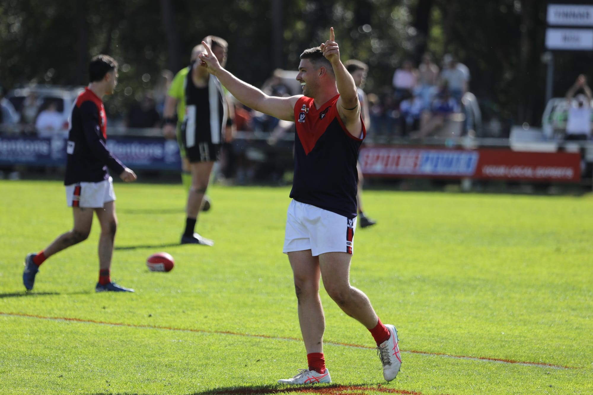 Jarrod Hoy celebrates before the final siren