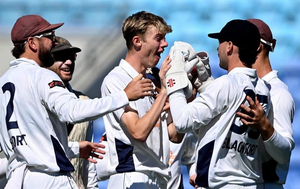 Harry Hoekstra breaks through again for Victoria on Day Three