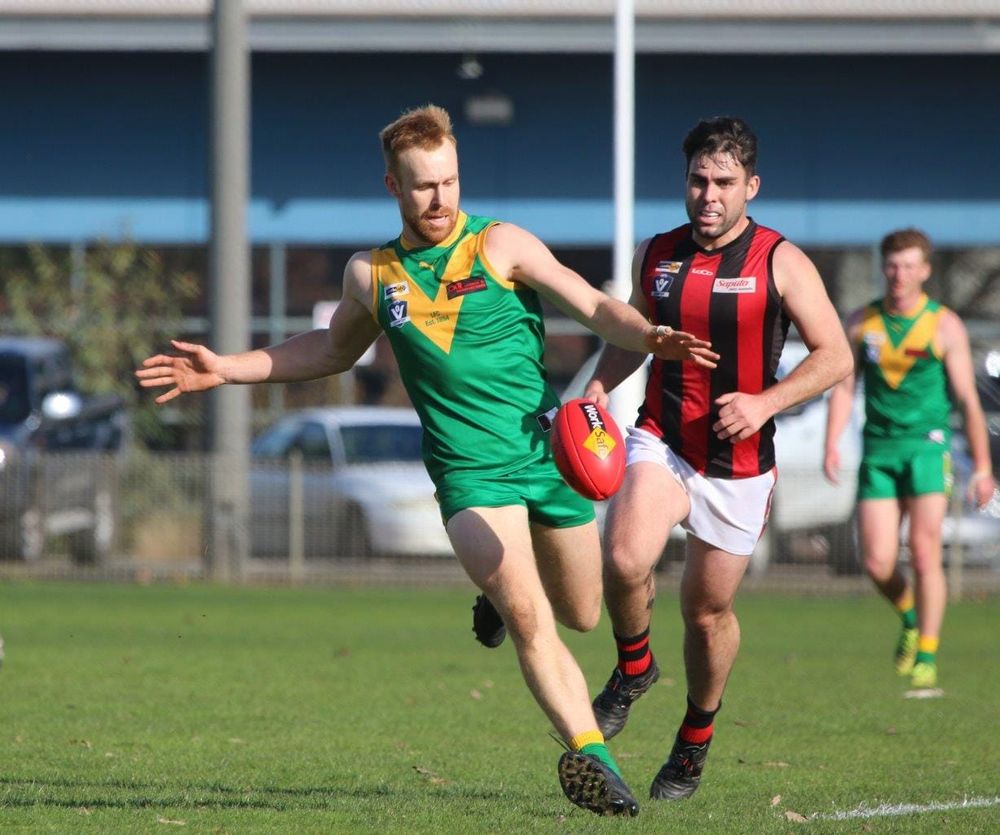 Parrots impressive in 86-point demolition of Maffra post image