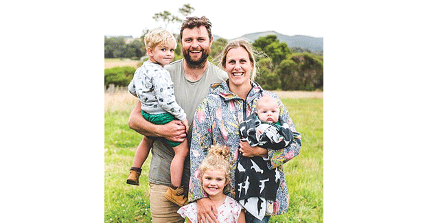 Teeing off for families in need post image