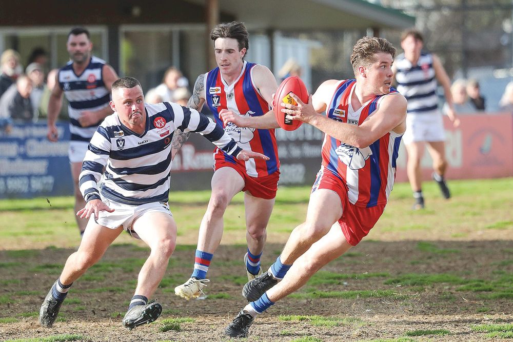 Island’s narrow loss sets up thrilling finals post image