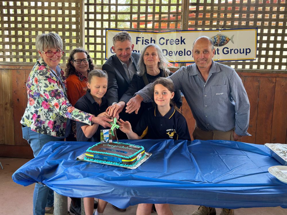 New fountain and $10k for Fish Creek post image