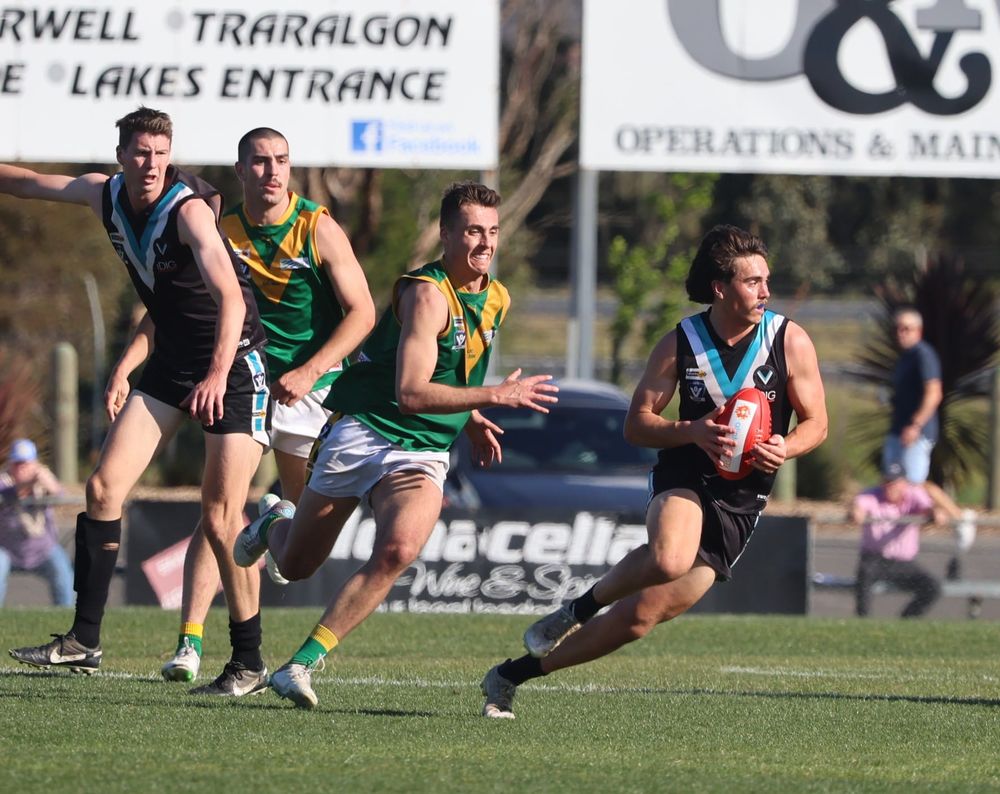 Leongatha converts half time lead into Gippsland gold post image