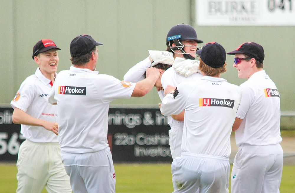 Stingrays superb on day one as cricket beats the weather post image