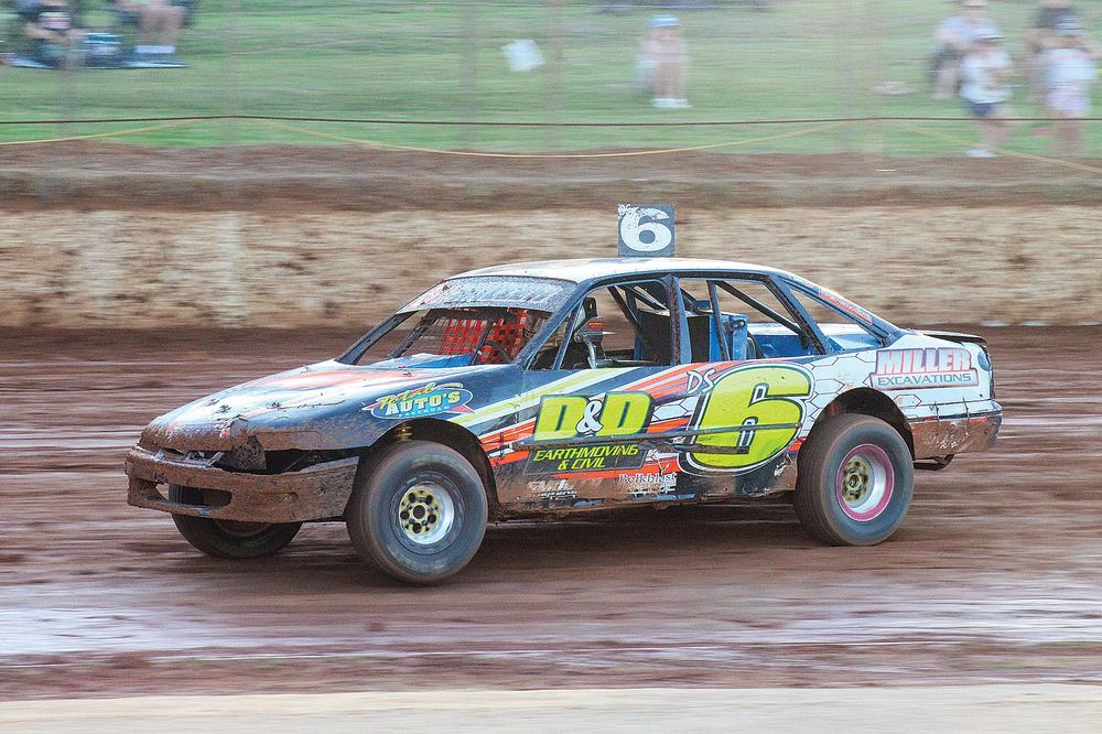 Miller, Parker, Allen, Meakins win feature events at Nyora post image