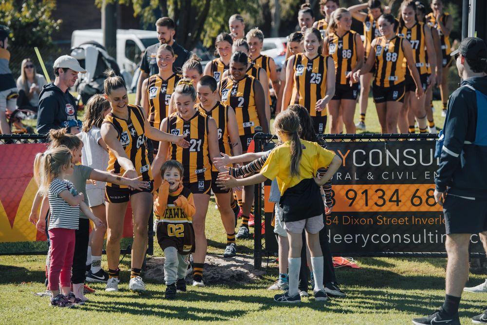 Bass Coast and Hawks unite to empower girls in footy post image