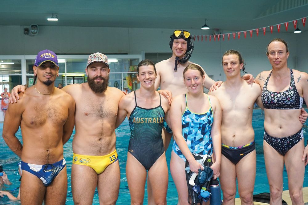 Underwater hockey making waves post image