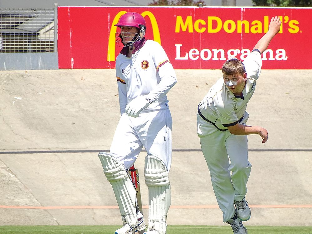 Sharks bite Stingrays in top-of-table battle post image