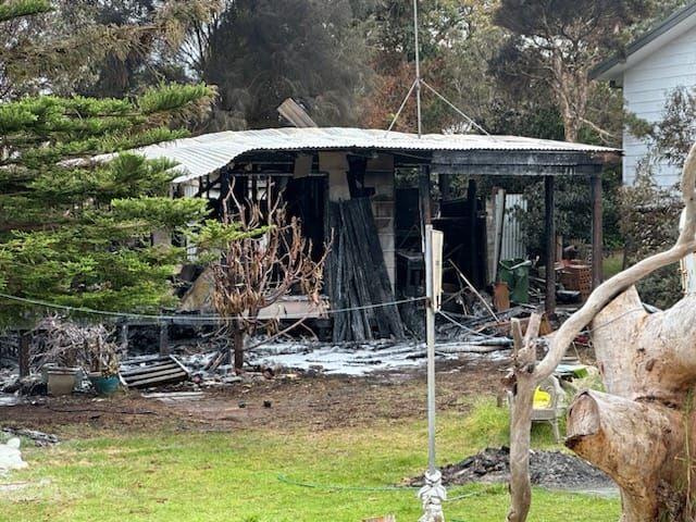 Smiths Beach blaze ends in arrest post image