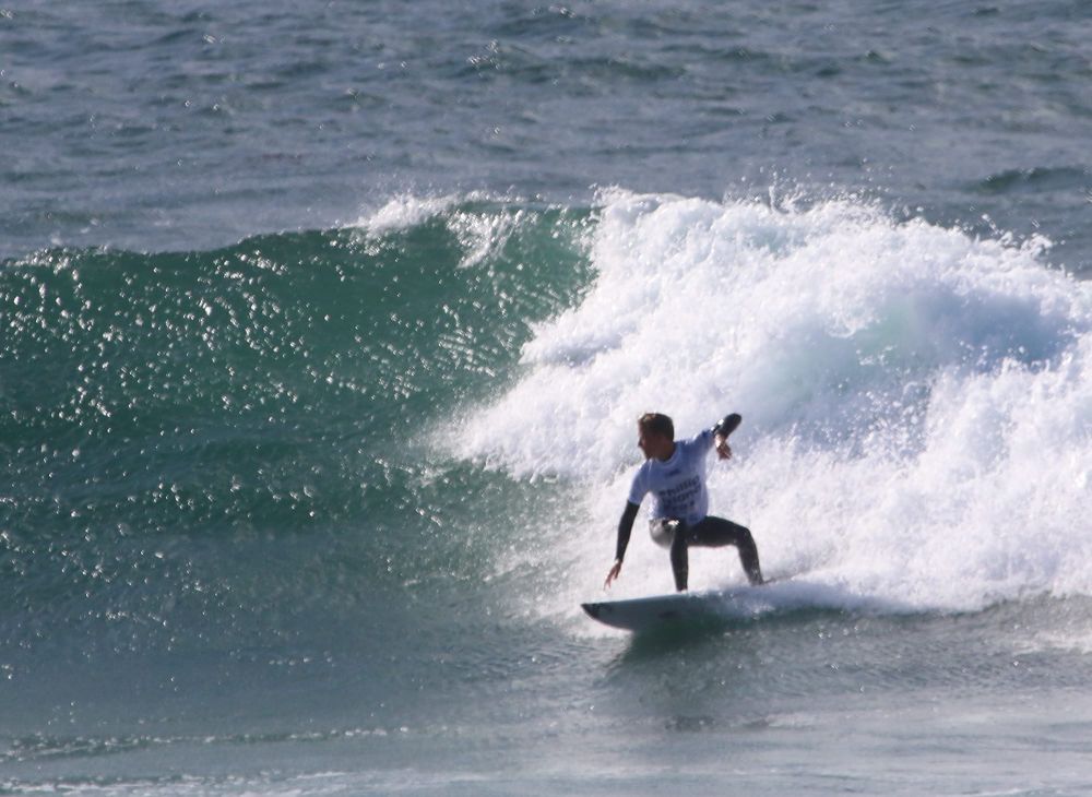 Island men surfed out in same heat post image