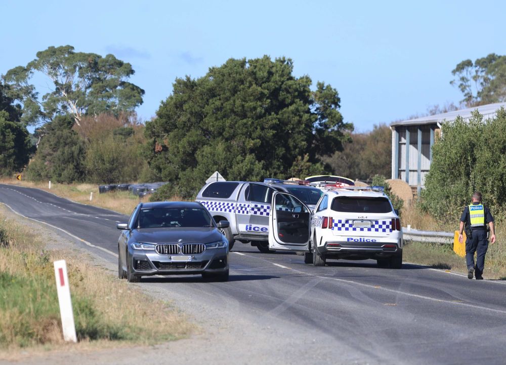Police appeal for witnesses, dashcam after Wattle Bank fatality post image