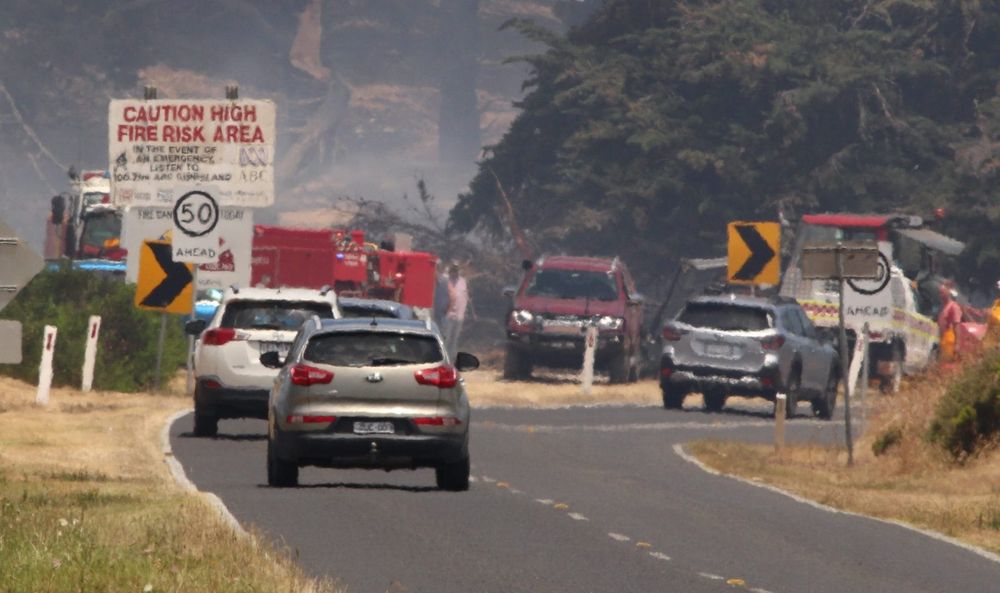 IN PICTURES: How houses narrowly escaped Venus Bay fire post image