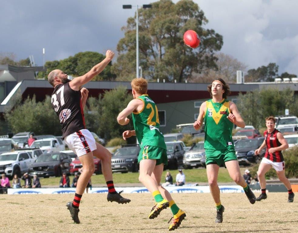 Four out of five ain't bad for Leongatha Parrots post image