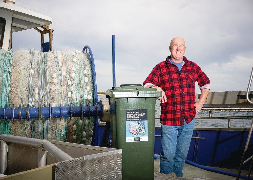 No rubbish overboard thanks to ‘Bins on Boats’ post image