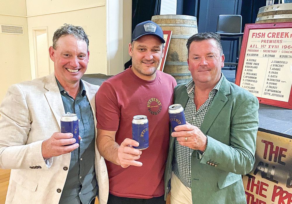 Fev signs with Fish Creek - All the photos from the night post image