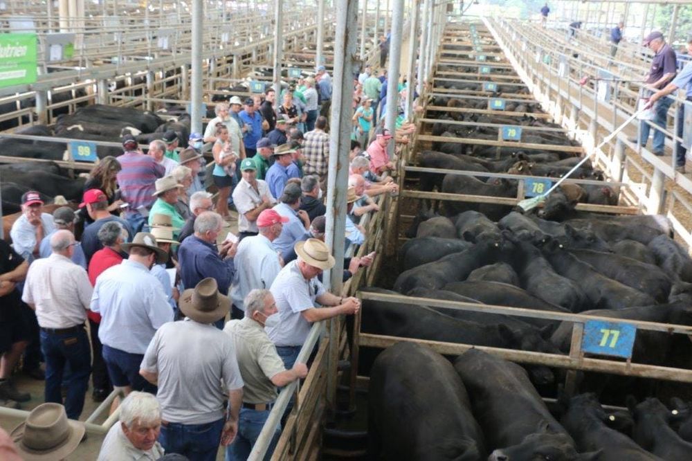 All roads lead to Leongatha’s store sale post image