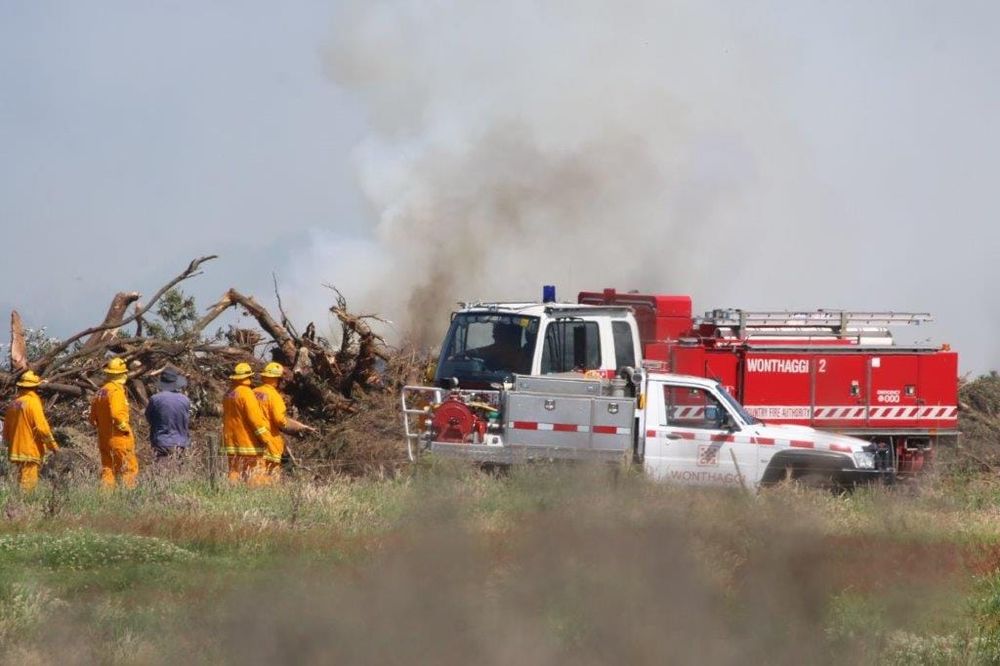Farm burn-off threatens to escape near Cape Paterson post image