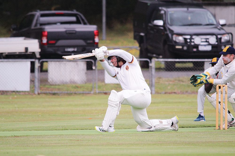 Wyatt’s ton sees Diggers post 300 on day one post image