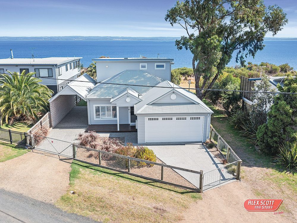 Absolute waterfront luxury in Ventnor post image