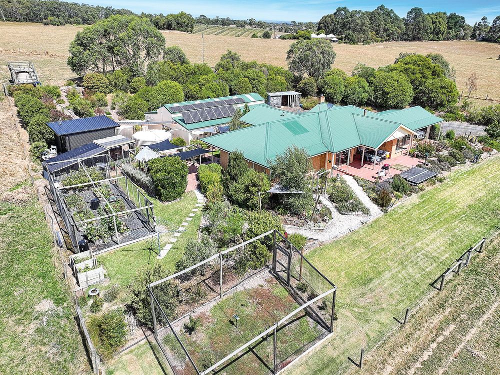 Luxury in Meeniyan, with development potential! post image