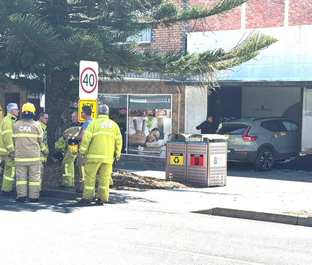 Car crashes through shop window in Wonthaggi post image