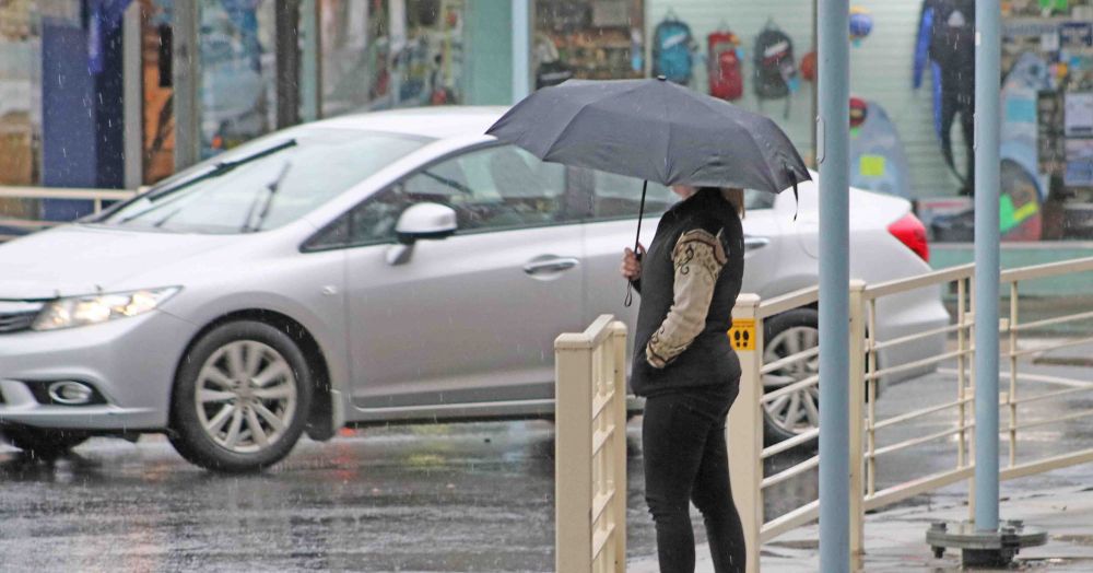 Warning: Watch for fallen trees and Gippsland floods post image