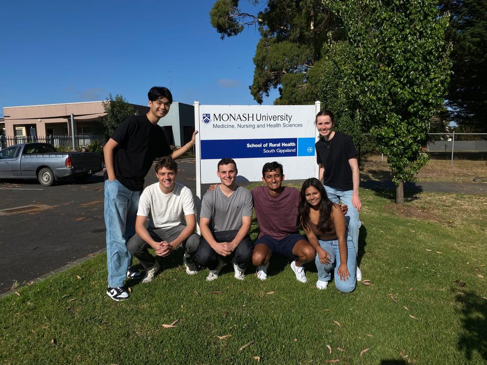 Monash medical students try-out GP careers in South Gippsland post image