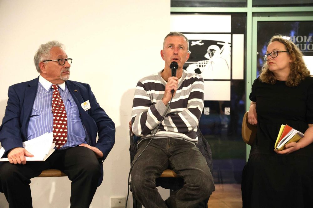 Lack of progress on Cowes sports centre savaged at candidates’ night post image