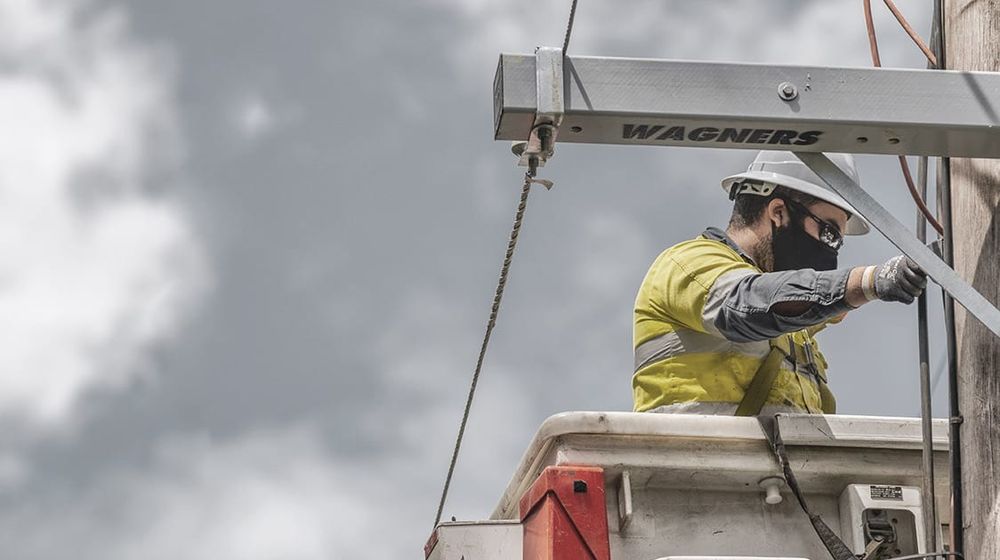 Stay safe and keep away from fallen powerlines, says Ausnet post image