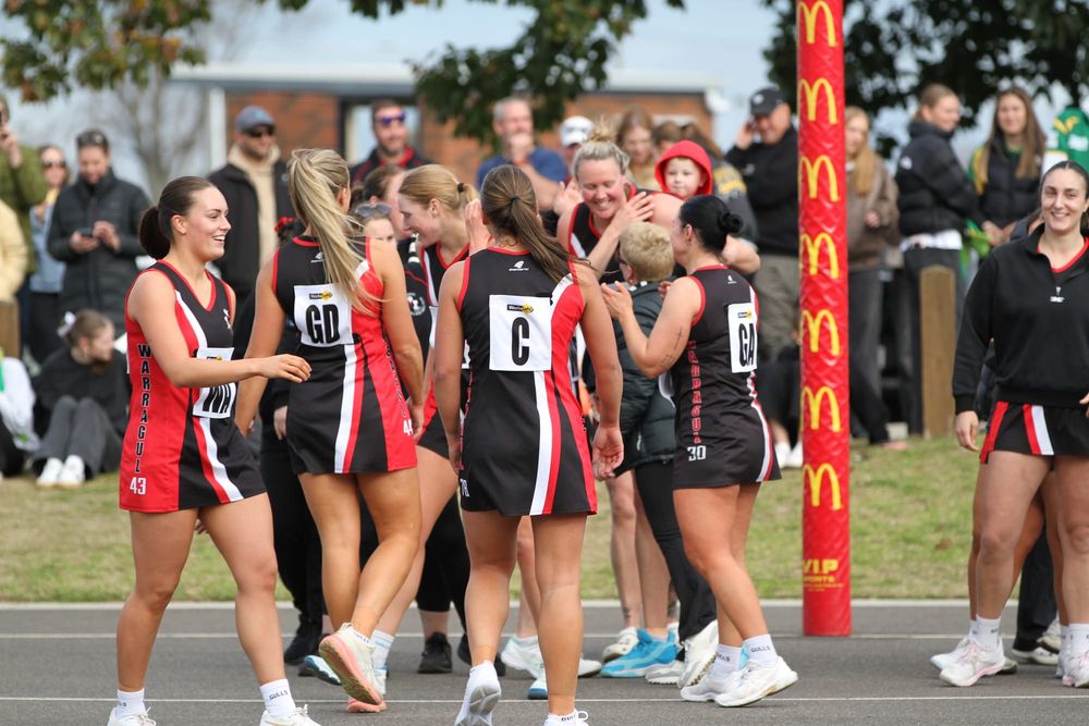 Emma Ryde reaches 1000 goal milestone at Leongatha post image