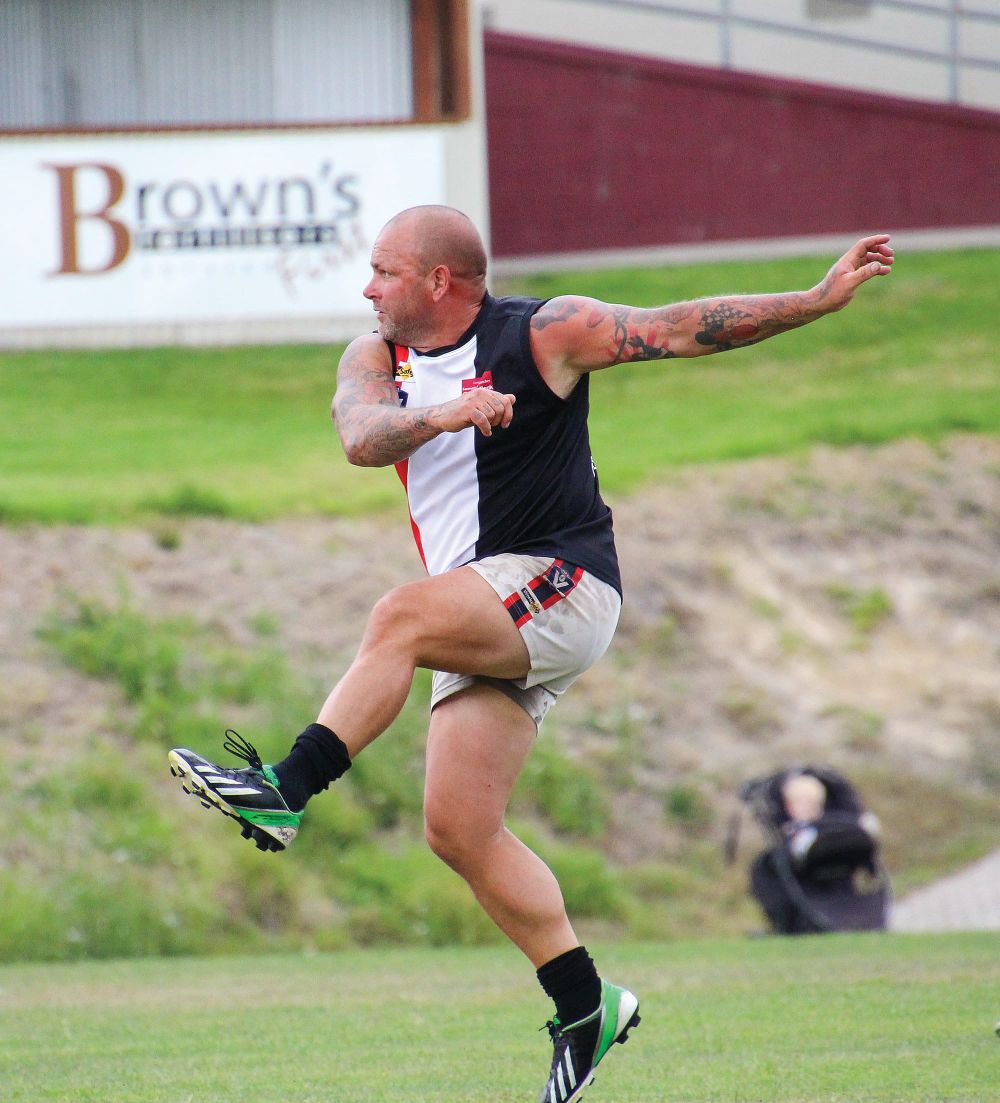 Nyora finishes the season off with a high post image