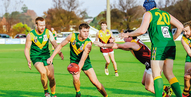 Gippy League crown senior footy best and fairest post image