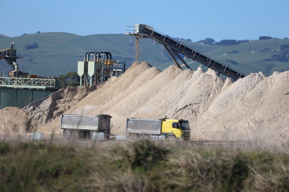 State seeks ‘right balance’ on sand extraction post image