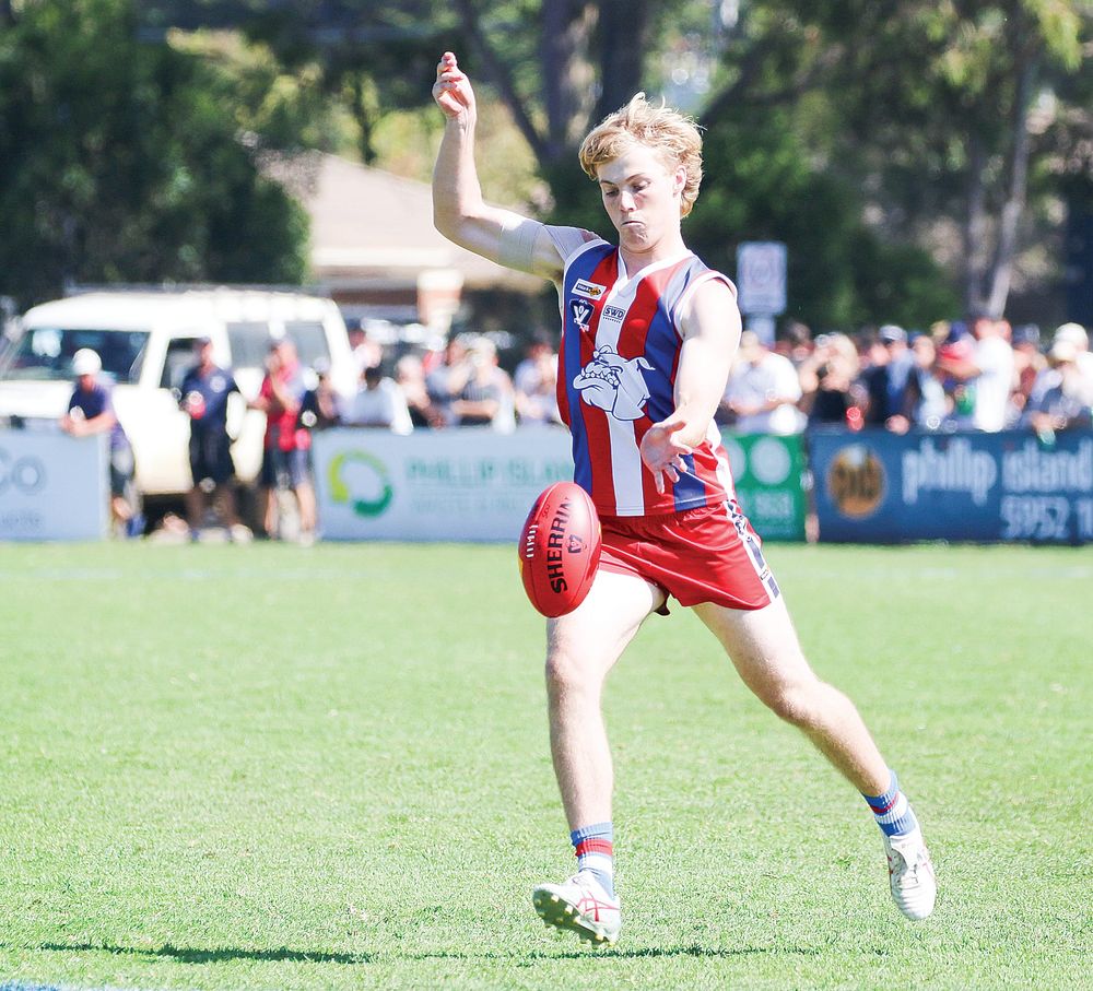 Bulldogs steamroll Dusties with train-like precision post image