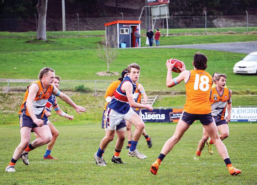 Giants outclassed and luckless on injury front post image