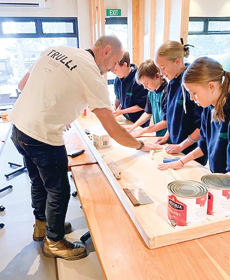 Meeniyan students cook with local restaurant post image