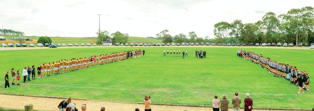 Poowong shows heart post image