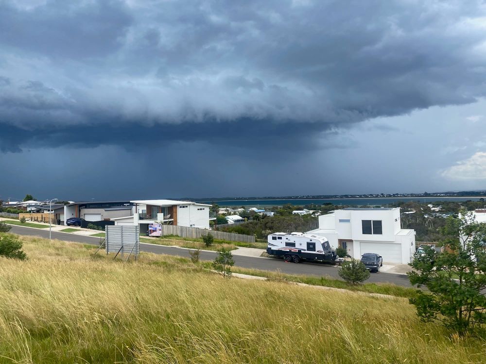 Thunderstorm asthma alert as storms approach post image
