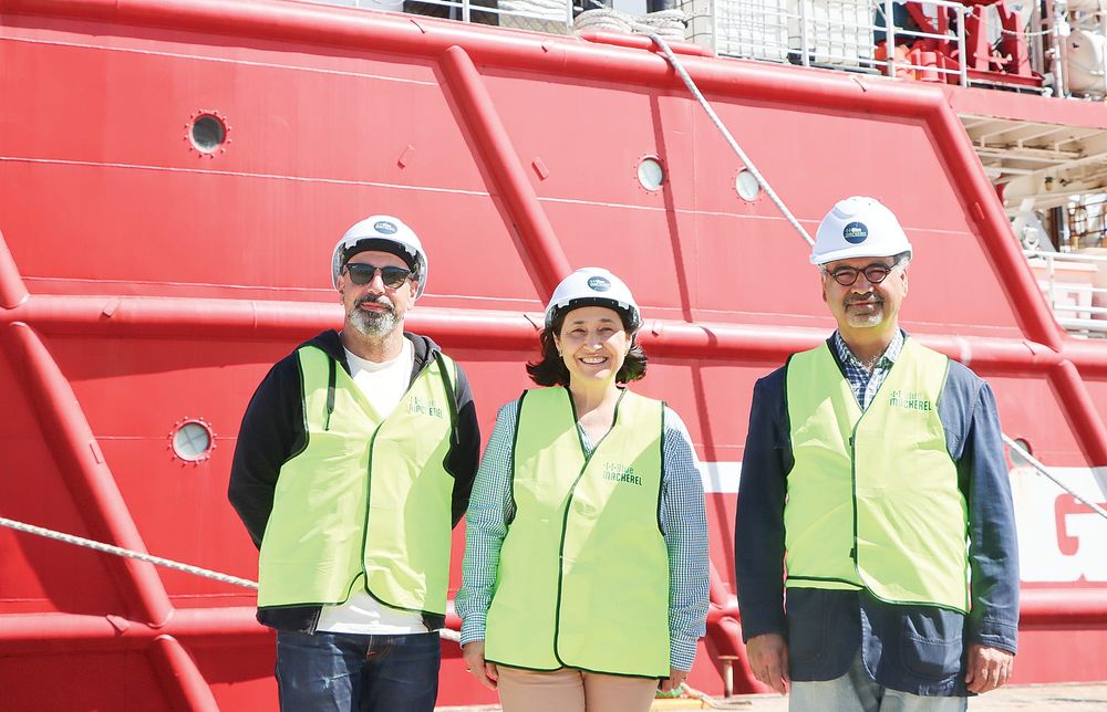 Wind energy research project launches from Barry Beach post image