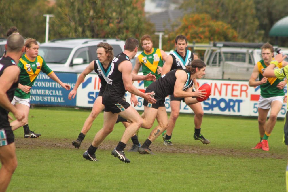 Gippsland League starts transition to self-governance post image