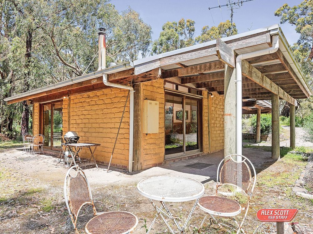 Private retreat on a bush block post image