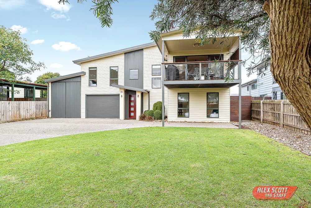 Architecturally designed home in Cowes post image