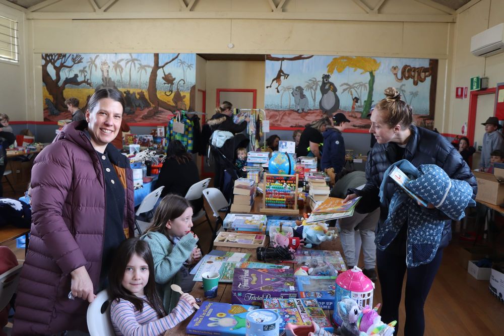 Leongatha Scout Group benefits from combined Mega Garage Sale post image